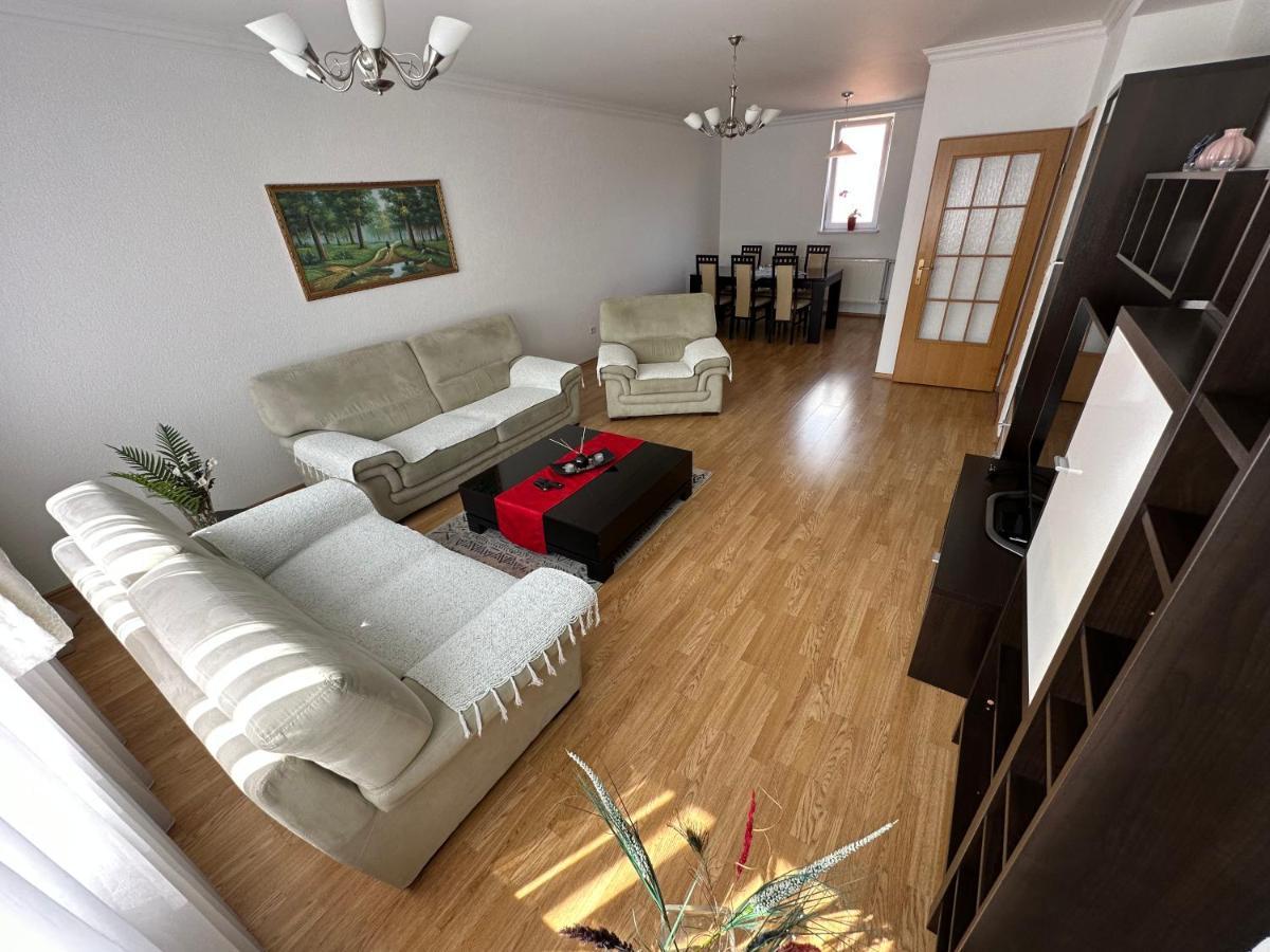 Spacious 3-Bedroom Condo Next To City Center Priština Exteriér fotografie